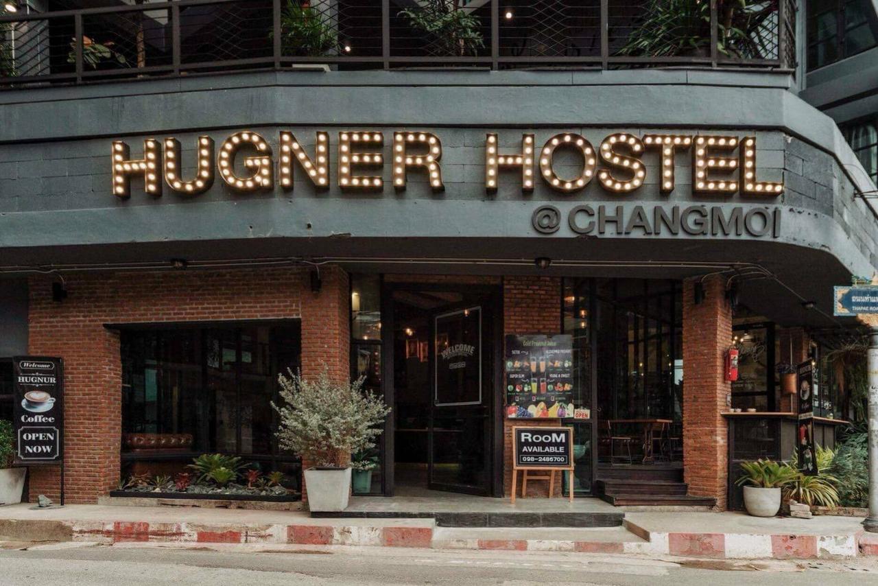 Hugnur Hostel And Coffee Csiangmaj Kültér fotó